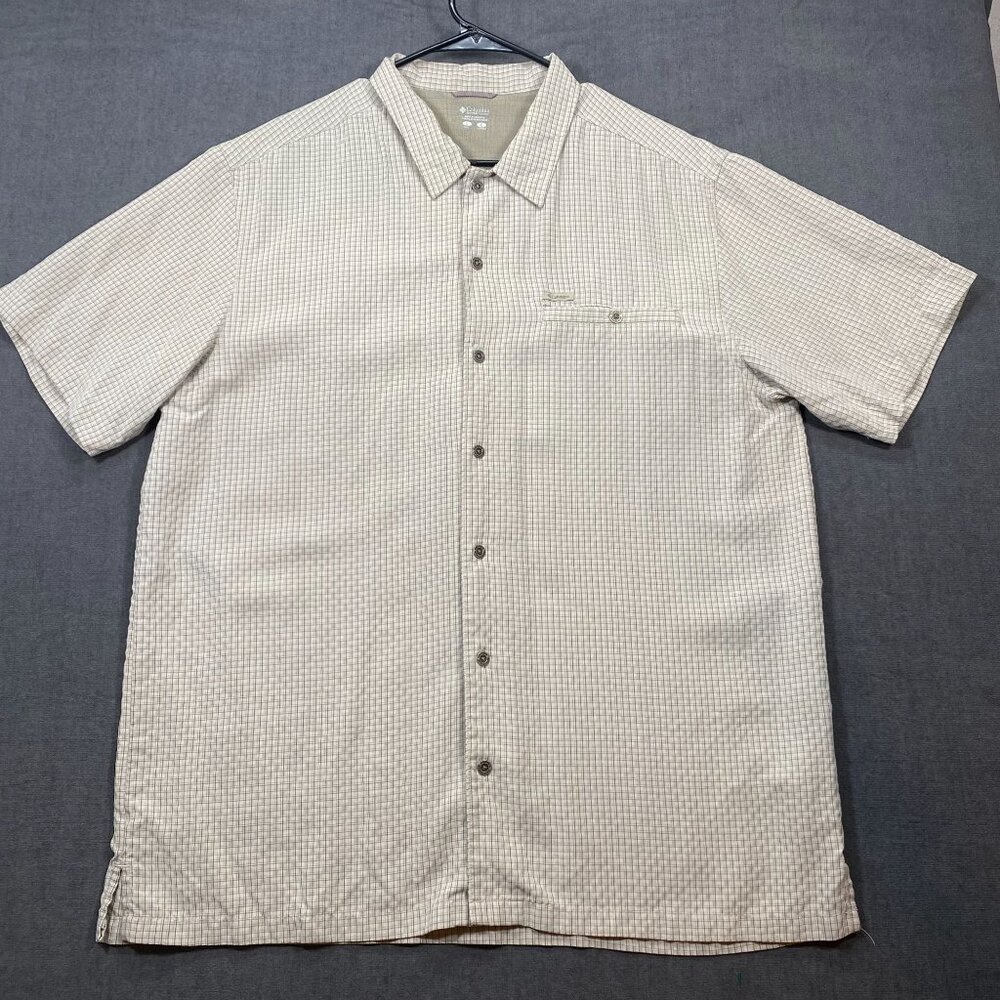 Columbia Mens Size L Short Sleeve Beige Plaid Button-Up Shirt